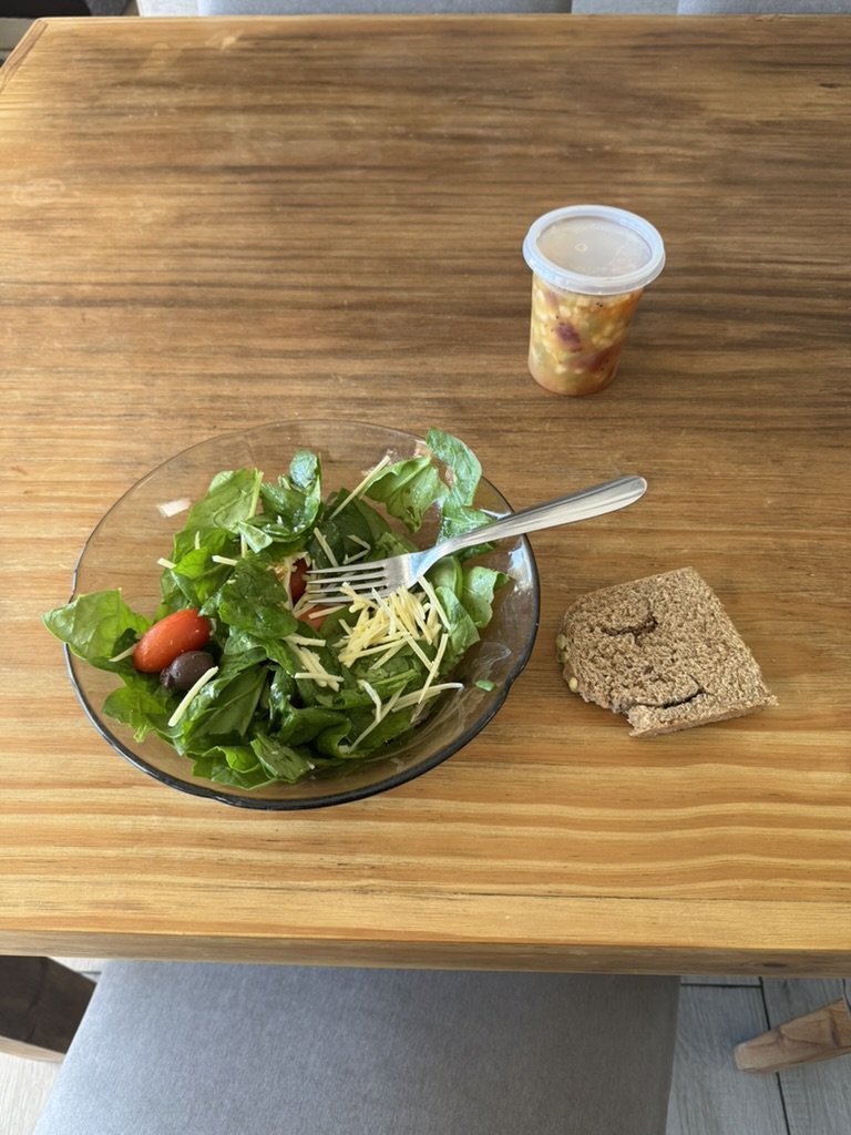 Almuerzo 10 de abril